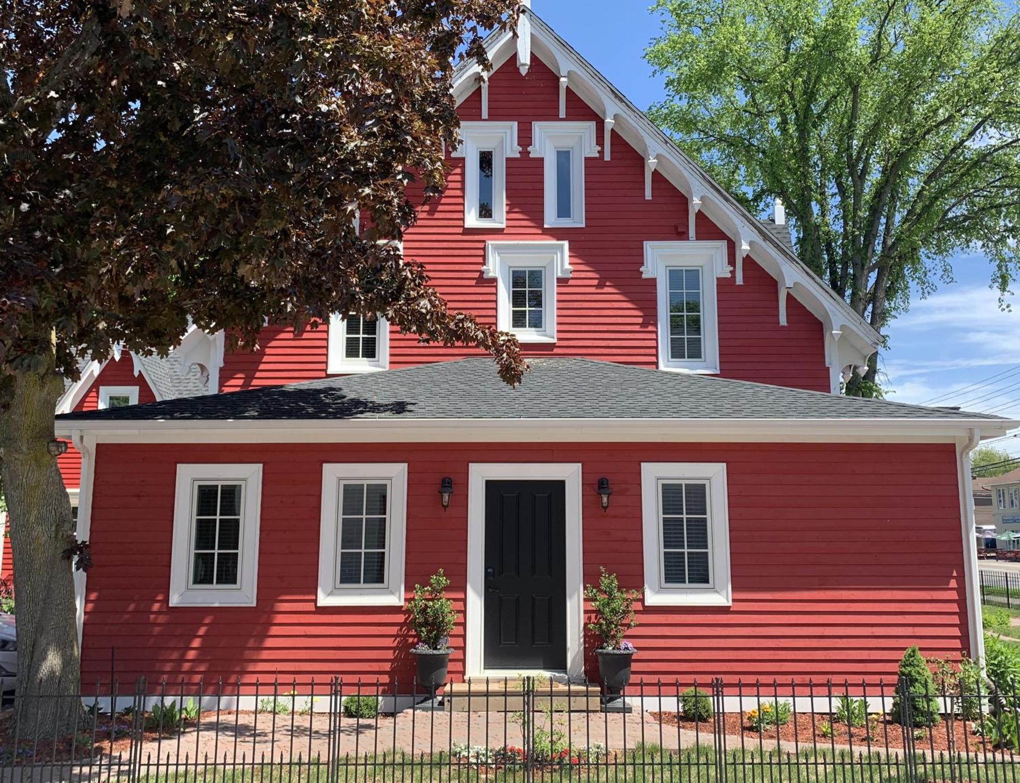 The Red House Fredericton Bed & Breakfast Exterior photo